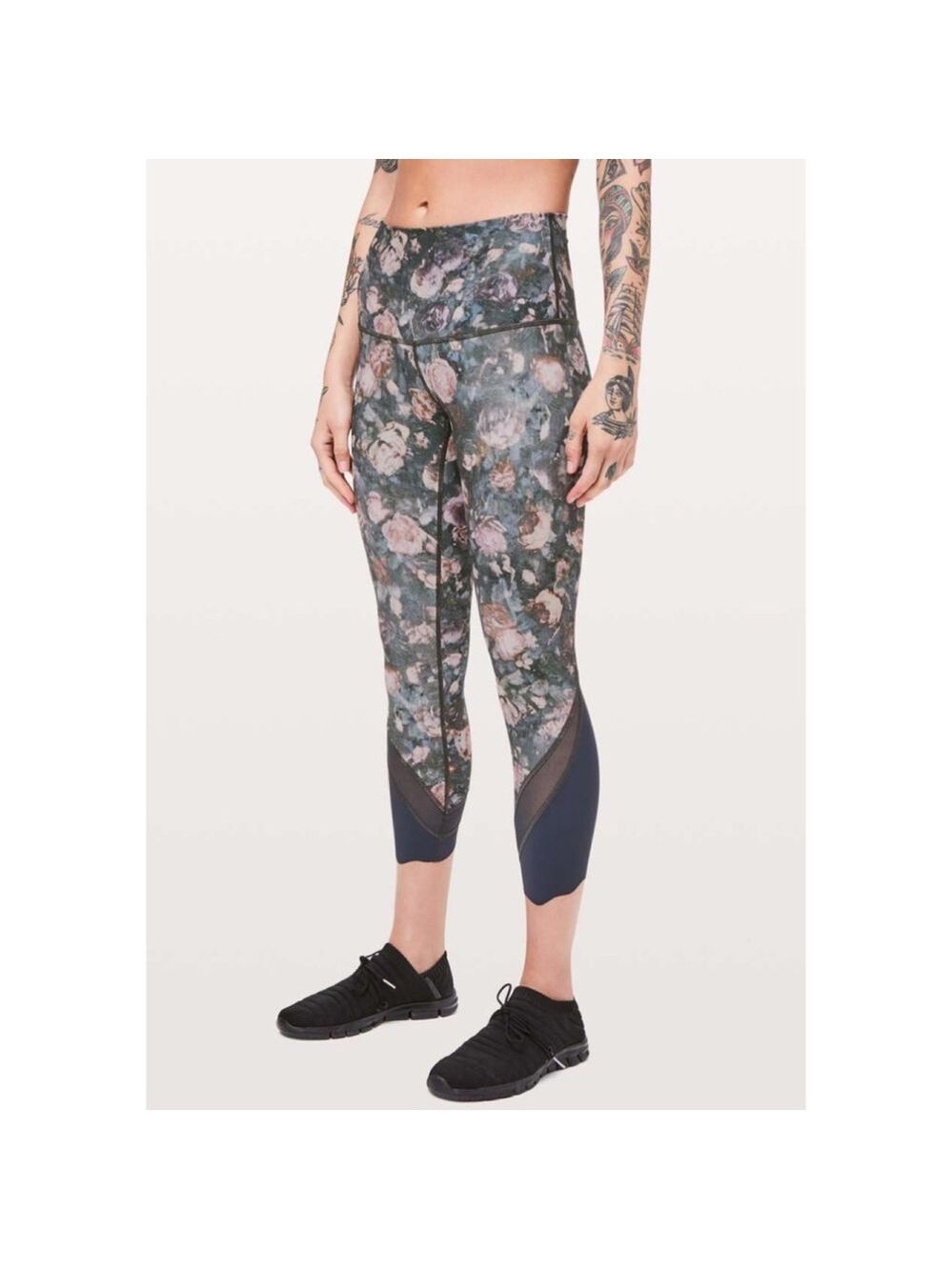 Lululemon Wunder Under Crop II high rise Scallop Hem leggings floral size 10